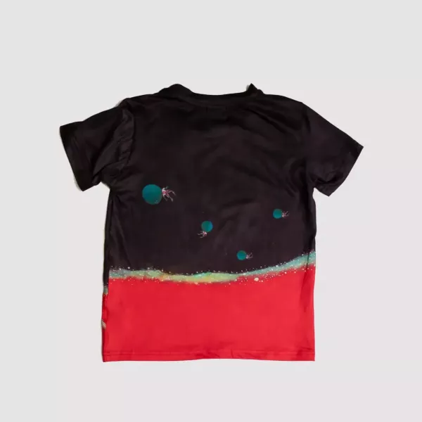 中原千尋首件藝術作品滿版兒童T